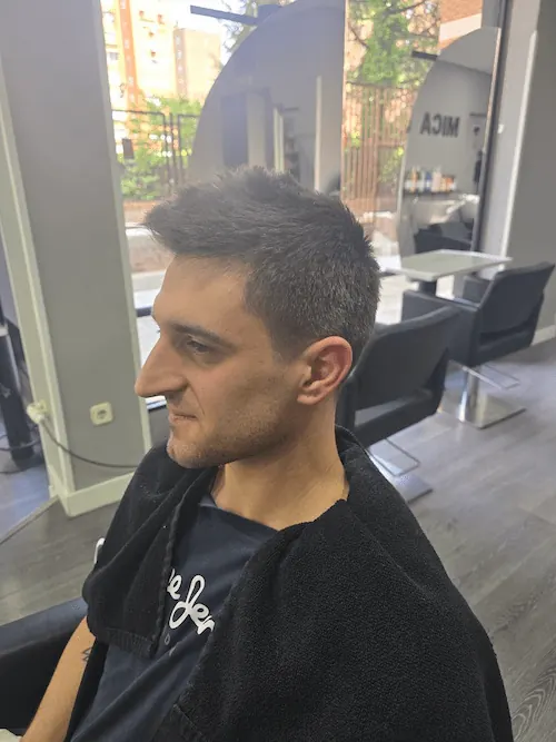 Corte de pelo - Mica 