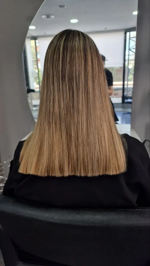 Corte de pelo - Mica 